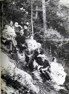La famiglia Lombroso e Ferrero in vacanza a St. Vincent nell'agosto del 1904 [Dolza, 1990, ill. n.9]