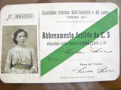 Tessera di abbonamento alla Esposizione Internazionale delle Industrie e del Lavoro, Torino 1911 [Archivio Guido Sacerdoti]