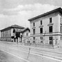 Facciata dell'Istituto sieroterapico di Milano verso via A. Lecchi. [L'istituto sieroterapico milanese..., 1919]. 