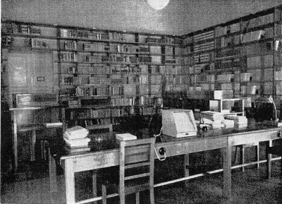 Biblioteca dell'Istituto e Orto botanico di Portici. [V. Mezzetti Bambacioni, 1958-59, fig. 5]. 