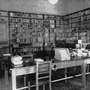 Biblioteca dell'Istituto e Orto botanico di Portici. [V. Mezzetti Bambacioni, 1958-59, fig. 5]. 