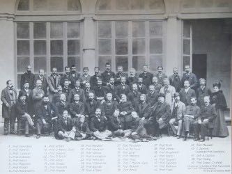 Foro di gruppo di chimici italiani raccolti intorno a Stanislao Cannizzaro in occasione del suo settantesimo compleanno, 1896 [Archivio Cannizzaro]
