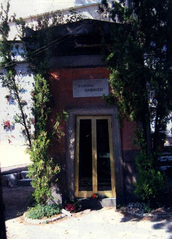 Cappella monumentale Bakunin-Gambuzzi, Cimitero di Pogioreale, Napoli. [Mongillo, 2008, p. 239]