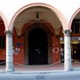 Le scuole Laura Bassi in Via Sant'Isaia a Bologna