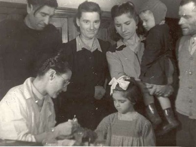 Fotogramma tratto dal documentario del 1951. [I. Bianco SIlvestroni, 2002]