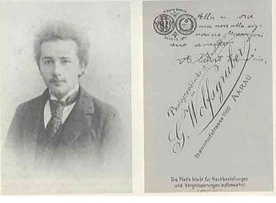 Il ritratto con dedica che Albert Einstein inviò alla famiglia Marangoni da Aarau (1895-1896). [Fregonese, 2005, p. 97].