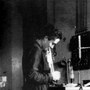 Daria Bocciarelli in laboratorio ad Arcetri. [B. Rossi, 1987].