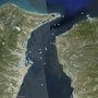 Lo stretto di Messina visto dal satellite. 